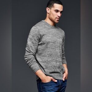 GAP Heather Grey Pullover | Classic Crewneck | Men’s Medium